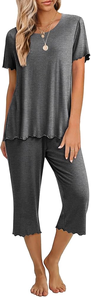 Ekouaer Women's Pajamas Set Short Sleeve Top With Capri Pants Pjs 2 PIece Lounge & Sleepwear Set S-XXL